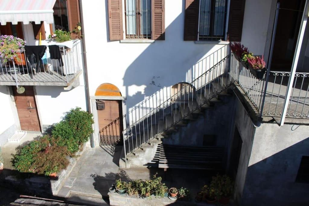 la casa nel prunent Trontano Esterno foto