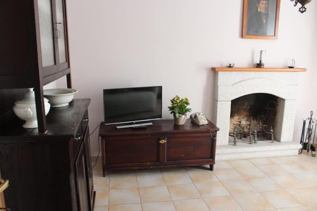 la casa nel prunent Trontano Esterno foto